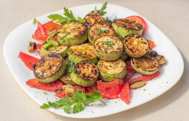Assiette de légumes grillés méditerranéens